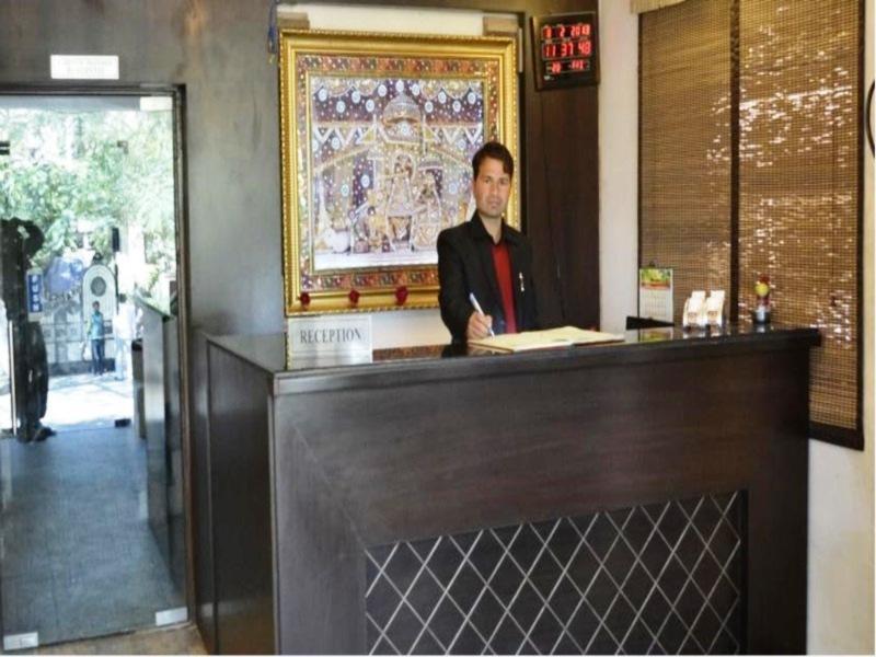 Hotel Miraya Jaipur Ngoại thất bức ảnh